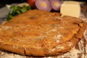 Empanada gallega de zamburiñas